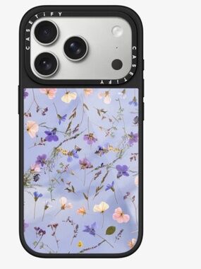 Pressed flowers purple - iPhone 17 pro